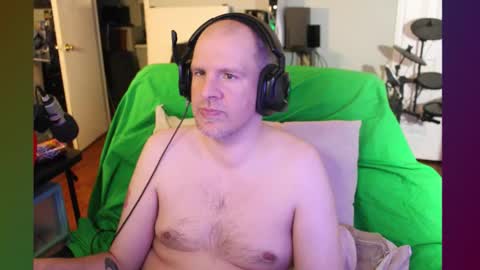 Snapshot of tkmacon chatting on 02/13/26, 10:00 TK Maconn online show from 02/13/26, 10:00