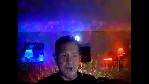 Snapshot of tkthedj chatting on 10/04/25, 02:09 TK online show from 10/04/25, 02:09