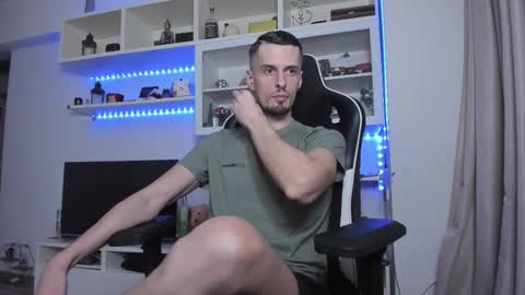 Todd online show from 11/06/25, 02:12