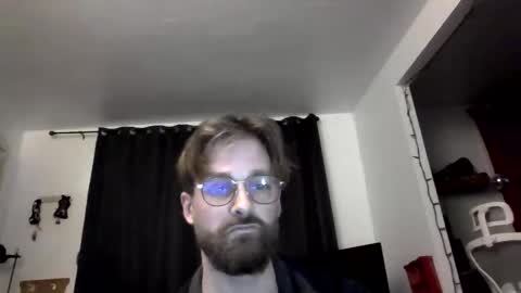 Snapshot of toffbuck chatting on 02/20/26, 06:19 ToffBuck online show from 02/20/26, 06:19