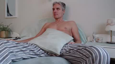 Snapshot of toffmen chatting on 12/08/24, 07:26 Daniel Bisexual uncut 20cm online show from 12/08/24, 07:26