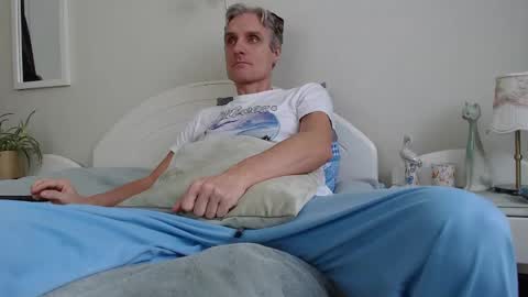 Snapshot of toffmen chatting on 01/05/25, 08:54 Daniel Bisexual uncut 20cm online show from 01/05/25, 08:54