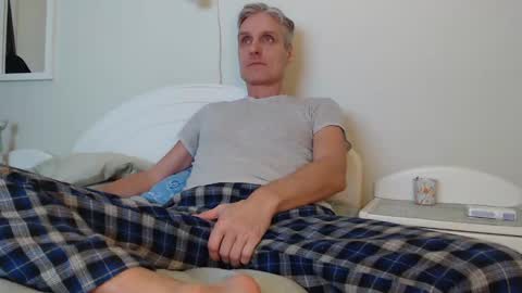 Snapshot of toffmen chatting on 02/15/25, 03:39 Daniel Bisexual uncut 20cm online show from 02/15/25, 03:39