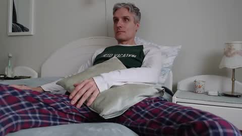 Snapshot of toffmen chatting on 03/02/25, 07:54 Daniel Bisexual uncut 20cm online show from 03/02/25, 07:54