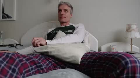 Snapshot of toffmen chatting on 03/02/25, 02:54 Daniel Bisexual uncut 20cm online show from 03/02/25, 02:54