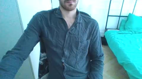 Snapshot of toja112 chatting on 01/22/25, 10:07 Martin online show from 01/22/25, 10:07