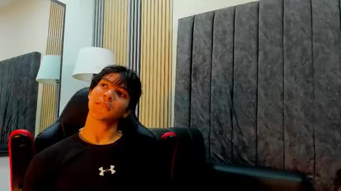 toji lee online show from 12/18/25, 11:22