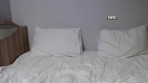 Snapshot of token___ chatting on 02/26/25, 05:39 Arina online show from 02/26/25, 05:39