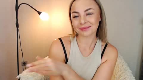 Snapshot of tokens_are_sexy chatting on 12/06/24, 01:00 tokens_are_sexy online show from 12/06/24, 01:00