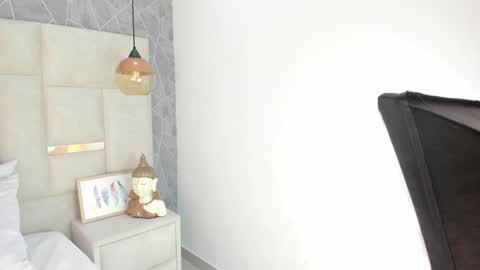 Snapshot of tokiolee chatting on 12/28/24, 07:44 Tokio lee online show from 12/28/24, 07:44