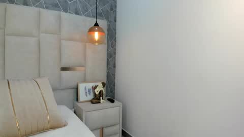 Snapshot of tokiolee chatting on 03/08/25, 08:22 Tokio lee online show from 03/08/25, 08:22