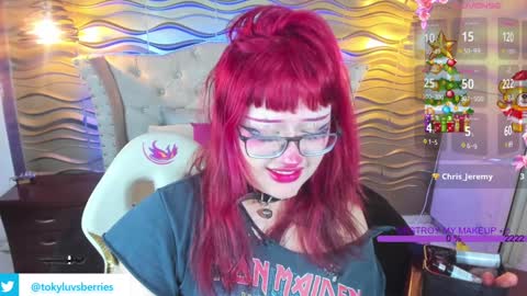 Snapshot of toky_doll chatting on 12/18/24, 10:24 toky online show from 12/18/24, 10:24