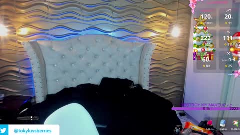 Snapshot of toky_doll chatting on 12/21/24, 10:40 toky online show from 12/21/24, 10:40
