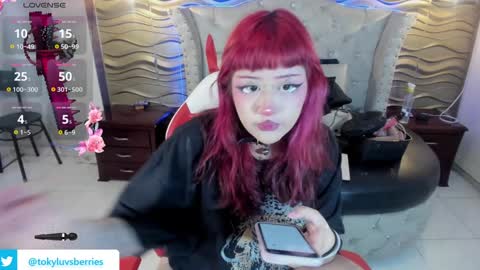 Snapshot of toky_doll chatting on 01/07/25, 07:49 toky online show from 01/07/25, 07:49