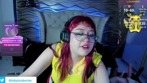 Snapshot of toky_doll chatting on 01/11/25, 09:57 toky online show from 01/11/25, 09:57