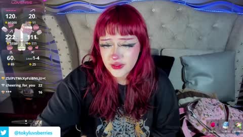 Snapshot of toky_doll chatting on 01/15/25, 01:12 toky online show from 01/15/25, 01:12