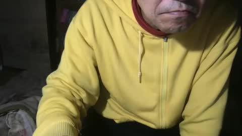 small man online show from 12/31/24, 09:50