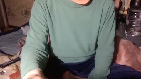 small man online show from 11/07/25, 08:36