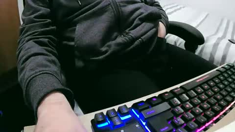 tolon408472 online show from 02/02/25, 12:30