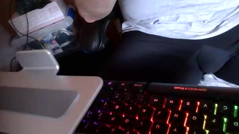 tolon408472 online show from 09/13/25, 12:05