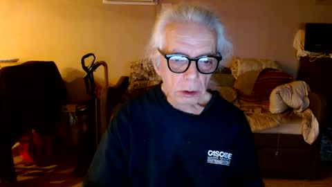 tom112292014 online show from 12/21/25, 01:46