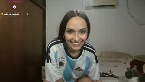 Snapshot of tom316972 chatting on 07/04/26, 02:18 Flor online show from 07/04/26, 02:18