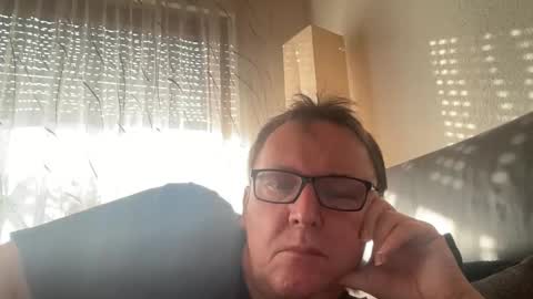 Tom online show from 02/02/25, 09:30