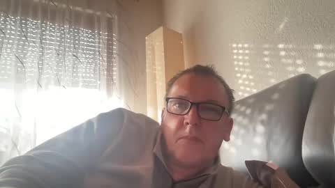 Tom online show from 02/08/25, 09:35