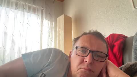 Tom online show from 03/08/25, 08:22