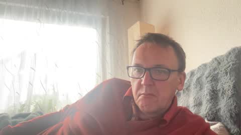 Tom online show from 11/14/25, 01:21