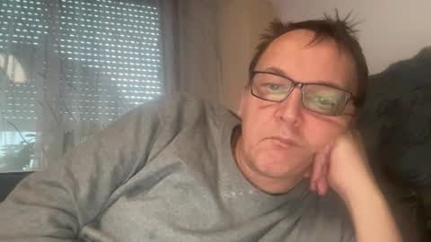 Tom online show from 12/05/25, 03:09