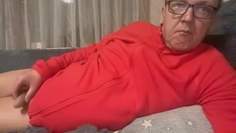 Tom online show from 12/19/25, 07:15