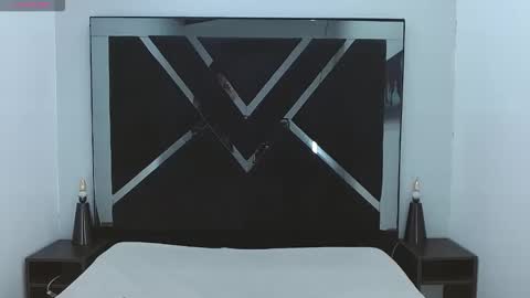 tom_0002 online show from 12/16/25, 12:43