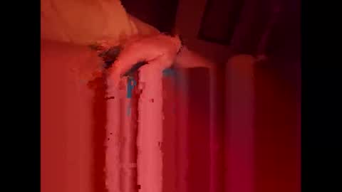 Snapshot of tom_01123 chatting on 12/14/25, 05:24 tom_01123 online show from 12/14/25, 05:24