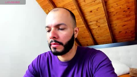   online show from 10/06/25, 12:57