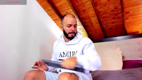   online show from 11/16/25, 01:28