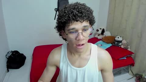 Tom Blue online show from 09/30/25, 12:21