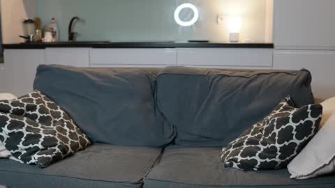 Tom online show from 11/07/25, 06:41