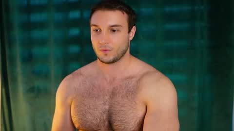 Snapshot of tom_fordd chatting on 06/03/26, 03:28 Tom online show from 06/03/26, 03:28