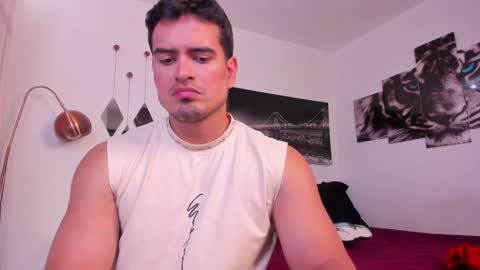 Snapshot of tom_mckleein chatting on 12/14/24, 07:46 TOM MCKLEEIN instagram online show from 12/14/24, 07:46