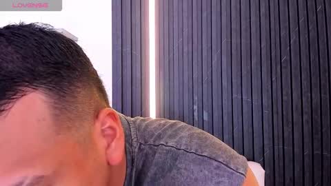 Tom muscle1 online show from 10/23/25, 11:53