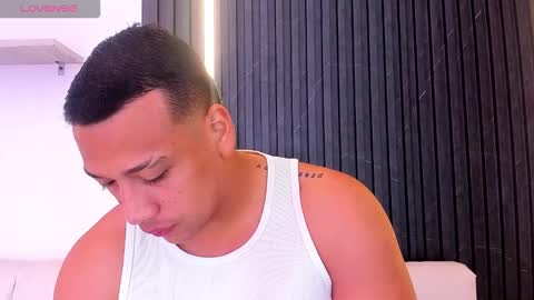 Tom muscle1 online show from 10/29/25, 11:56