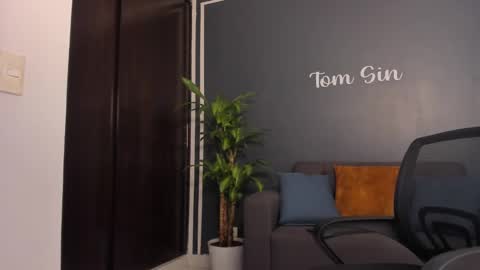 Snapshot of tom_sin_ chatting on 01/11/25, 03:09 Tom Sin online show from 01/11/25, 03:09