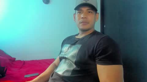 Snapshot of tom_sin_ chatting on 10/14/25, 06:20 Tom Sin online show from 10/14/25, 06:20