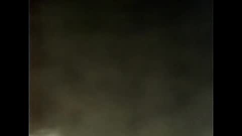 Snapshot of tomas0000 chatting on 01/08/25, 05:27 thomi online show from 01/08/25, 05:27