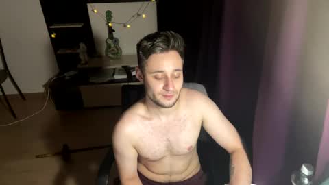 Tomas Grey online show from 12/01/24, 04:29