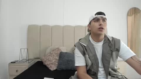 TomasANDalejo online show from 12/01/25, 12:43