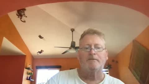 Hola online show from 04/24/26, 06:32