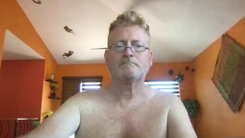 Snapshot of tomascausa chatting on 06/26/26, 06:23 Hola online show from 06/26/26, 06:23