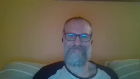 Snapshot of tomasmilian77 chatting on 12/20/25, 12:18 Tomas Milian online show from 12/20/25, 12:18